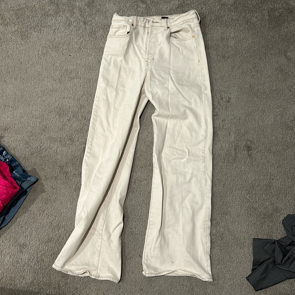 Straight leg/baggy jeans